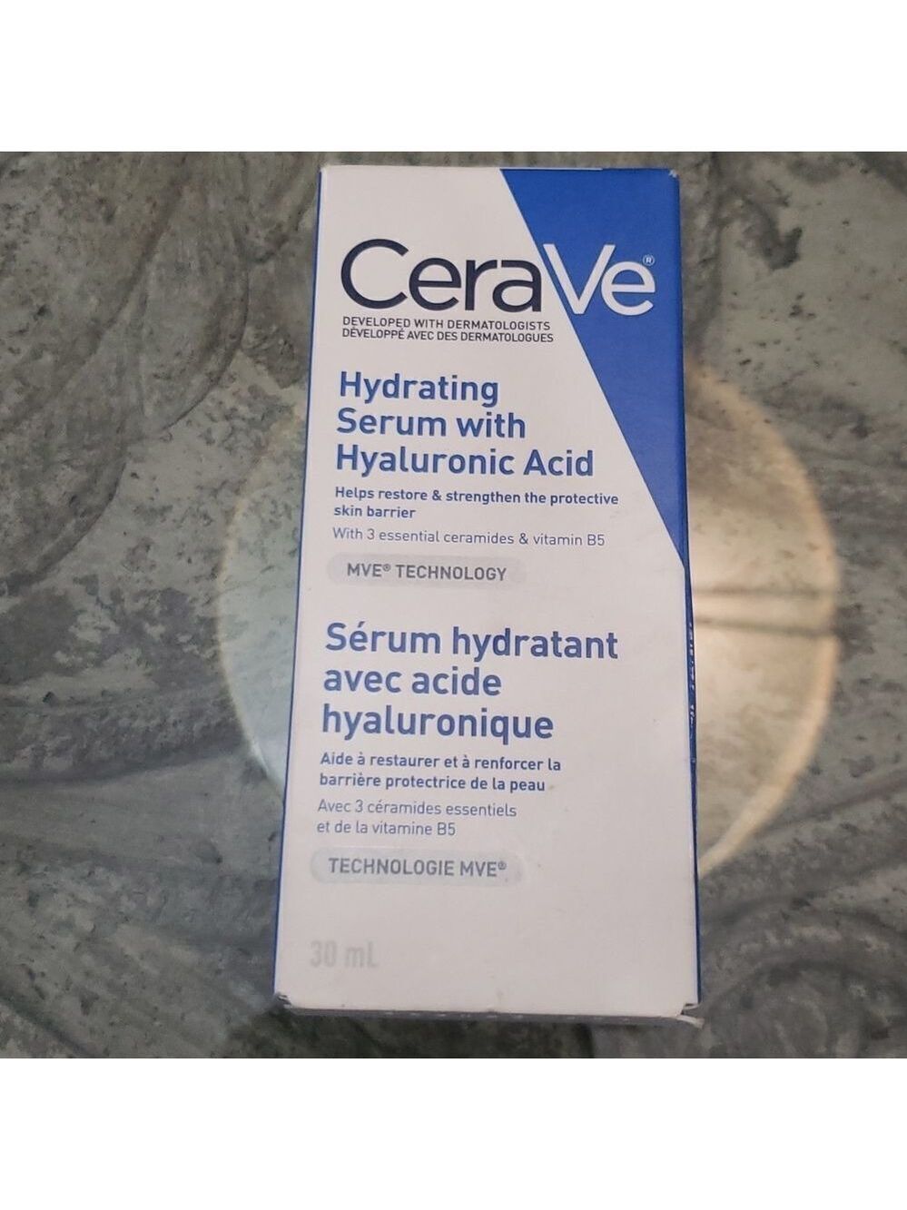 CERAVE hydrating serum with Hyaluronic acid
